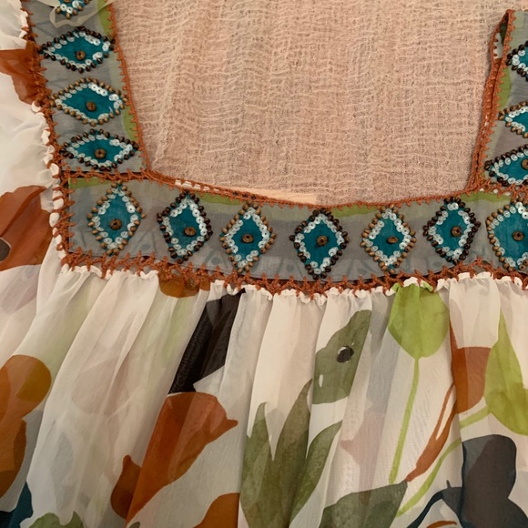 Women’s floral chiffon blouse - Picture 2 of 3